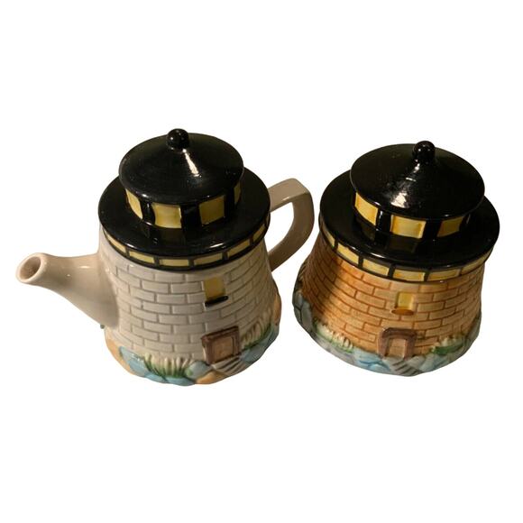 Lighthouse Cottage Tea Pot, Sugar Bowl & S-P Shaker (6 pc Set) Ceramic Vintage - Picture 1 of 11